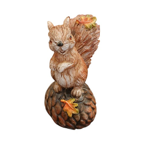 Ecureuil sur Pomme de Pin 10x8x16cm